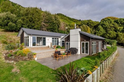Photo of property in 209 Huia Street, Waikanae, 5391