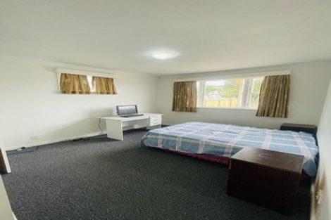 Photo of property in 39 Archibald Road, Kelston, Auckland, 0602