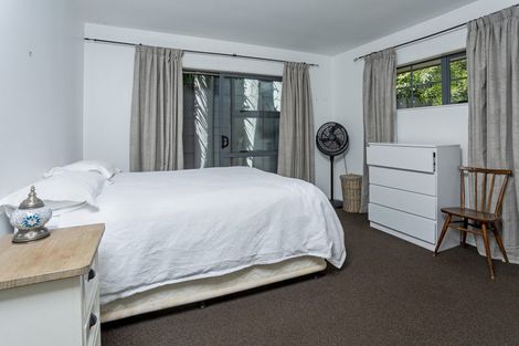 Photo of property in 25 Langana Avenue, Browns Bay, Auckland, 0630