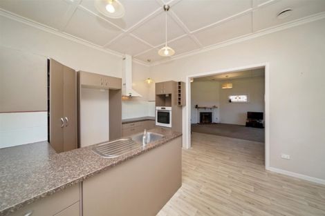 Photo of property in 20 Caledonia Street, Hawera, 4610