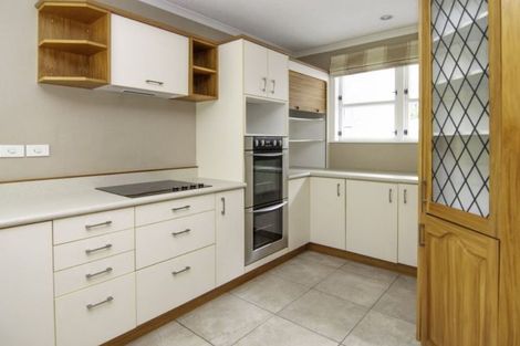 Photo of property in 18 Churchill Avenue, Hokowhitu, Palmerston North, 4410