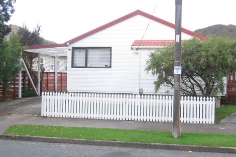 Photo of property in 21a Porutu Street, Fairfield, Lower Hutt, 5011