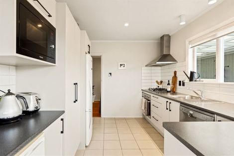 Photo of property in 84a Triangle Road, Massey, Auckland, 0614