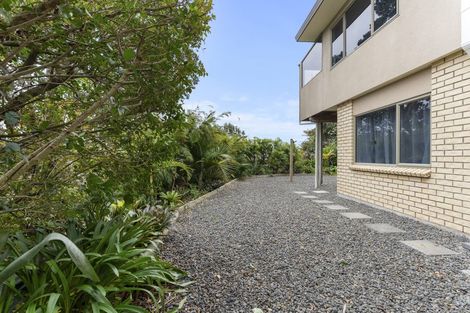 Photo of property in 18 Parris Street, Moturoa, New Plymouth, 4310