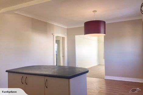 Photo of property in 44 Rimu Street, New Lynn, Auckland, 0600