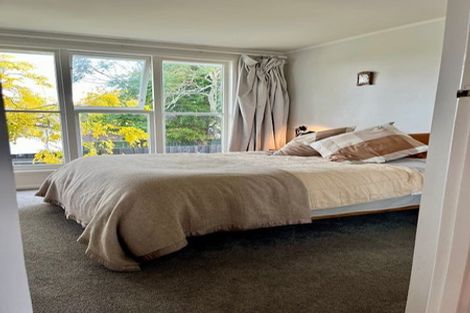 Photo of property in 35 Sullivan Avenue, Mangere Bridge, Auckland, 2022