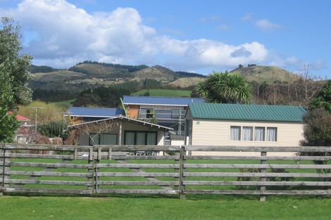 Photo of property in 29 Bluff Road, Kuaotunu West, Whitianga, 3592