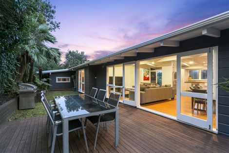 Photo of property in 1/10 Morton Avenue, Forrest Hill, Auckland, 0620