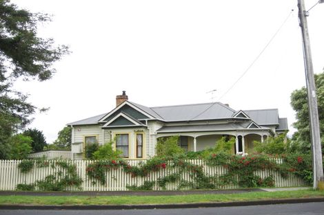 Photo of property in 2 Dublin Street, Pukekohe, 2120