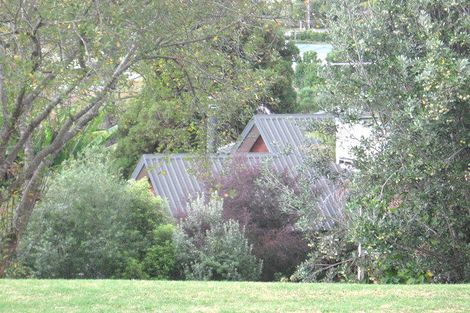 Photo of property in 52 Nigel Road, Browns Bay, Auckland, 0630