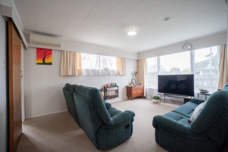 Photo of property in 2 Hartley Place, Awapuni, Palmerston North, 4412