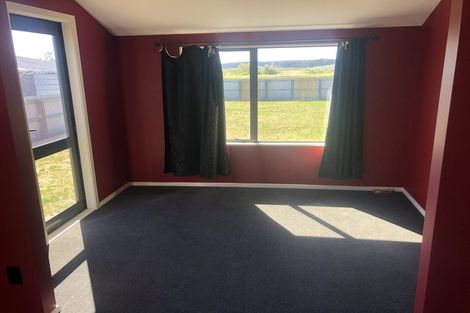 Photo of property in 4 Kuku Street, Tangimoana, 4822
