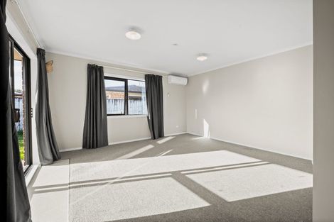 Photo of property in 10f Yorkshire Road, Silverdale, Hamilton, 3216