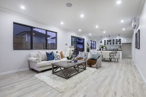 Photo of property in 3 David Rogers Lane, Swanson, Auckland, 0614