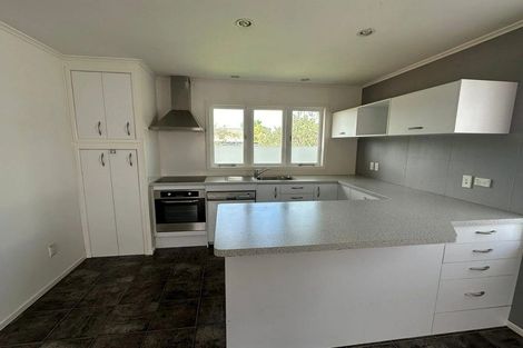 Photo of property in 1/5 Hill Crescent, Papakura, 2110