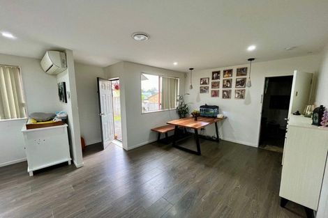 Photo of property in 57 Woodbank Drive, Glen Eden, Auckland, 0602