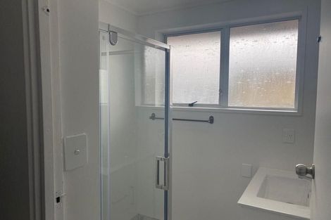 Photo of property in 2/5 Deering Place, Papatoetoe, Auckland, 2025