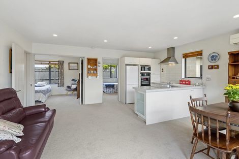 Photo of property in 19d Gamblins Road, Saint Martins, Christchurch, 8022