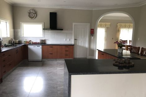 Photo of property in 24 Deseret Road, Temple View, Hamilton, 3218