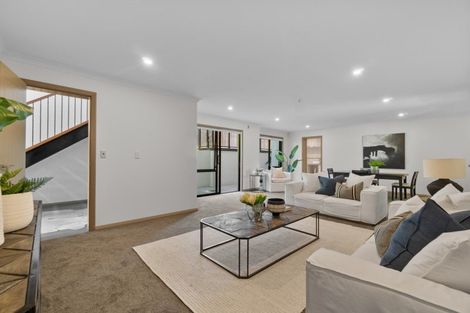 Photo of property in 4 Glenoaks Rise, Mellons Bay, Auckland, 2014