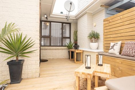 Photo of property in 2/30 Union Street, Papakura, 2110