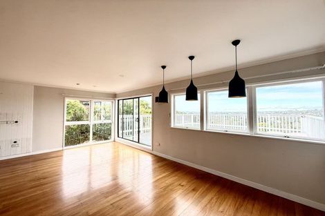 Photo of property in 96 Carlisle Road, Browns Bay, Auckland, 0632