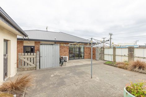 Photo of property in 2 Mosston Road, Castlecliff, Whanganui, 4501