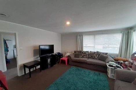 Photo of property in 1/34 Park Estate Road, Rosehill, Papakura, 2113