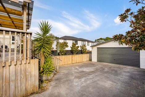 Photo of property in 14 Thomas Avenue, Te Atatu Peninsula, Auckland, 0610