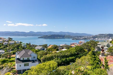 Photo of property in 67 Wadestown Road, Wadestown, Wellington, 6012