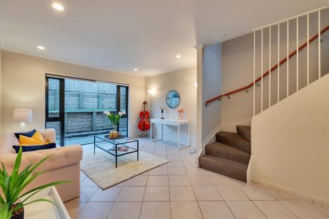 Photo of property in 11 Barnea Circle, Glen Eden, Auckland, 0602