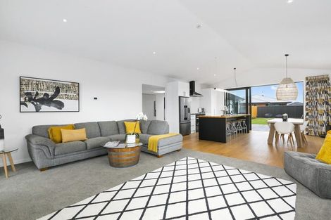 Photo of property in 3 Mellay Mews, Mosgiel, 9024