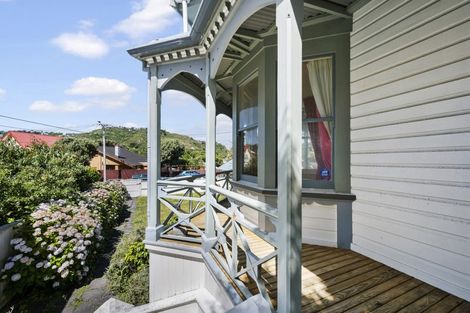 Photo of property in 176 Derwent Street, Island Bay, Wellington, 6023