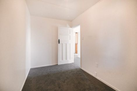 Photo of property in 74 Chelwood Street, Takaro, Palmerston North, 4412