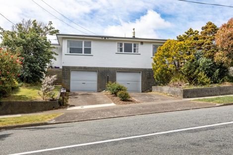 Photo of property in 56 Saint Johns Terrace, Tawa, Wellington, 5028