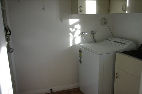 Photo of property in 16 Saint Albans Avenue, Karori, Wellington, 6012