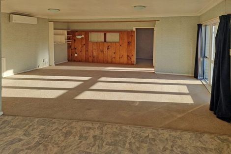 Photo of property in 28 Princess Street, Martinborough, 5711