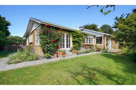 Photo of property in 32 Rakiura Parade, Otatara, Invercargill, 9879