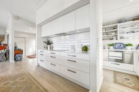 Photo of property in 97 Highland Drive, Acacia Bay, Taupo, 3385