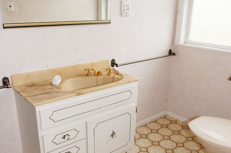 Photo of property in 2a Hamilton Place, Pukekohe, 2120