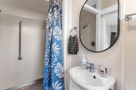 Photo of property in 1 Burgess Street, Te Aroha, 3320