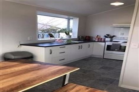 Photo of property in 124 Makarini Street, Paraparaumu, 5032