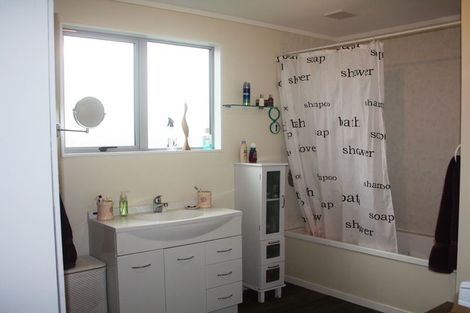 Photo of property in 166 Parsons Road, Weston, Oamaru, 9491