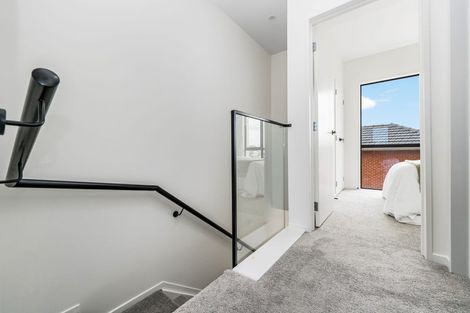 Photo of property in 3/442 Old Te Atatu Road, Te Atatu Peninsula, Auckland, 0610