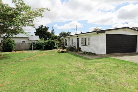 Photo of property in 2a Hamilton Place, Pukekohe, 2120