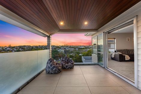 Photo of property in 463 Beach Road, Murrays Bay, Auckland, 0630