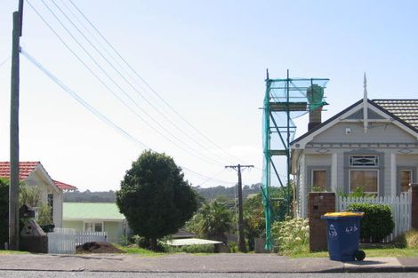 Photo of property in 1/47 Birkdale Road, Birkdale, Auckland, 0626