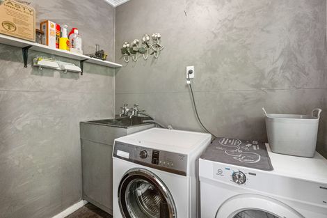 Photo of property in 17 Colquhoun Street, Glenross, Dunedin, 9011