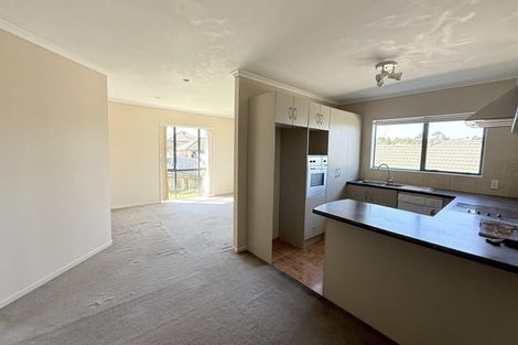 Photo of property in 10 Exotic Place, Massey, Auckland, 0614