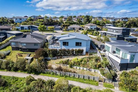 Photo of property in 27 Flotilla Place, Whitby, Porirua, 5024